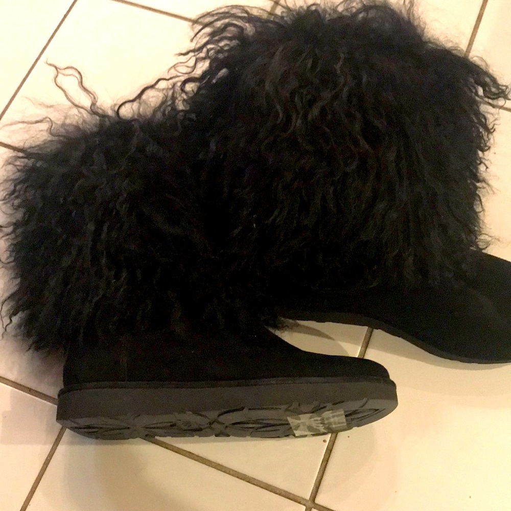 Black sheep Ugg Boot